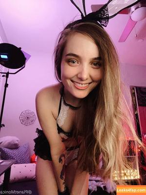 planetmonica photo #0422