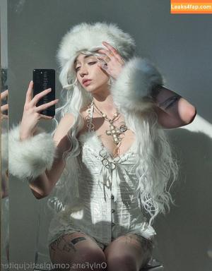 Plasticjupiter photo #0018