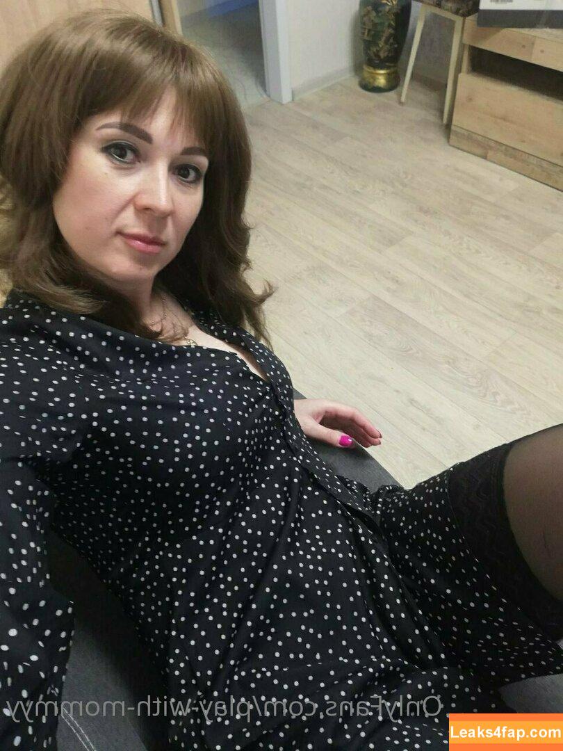 play-with-mommyy /  leaked photo photo #0023