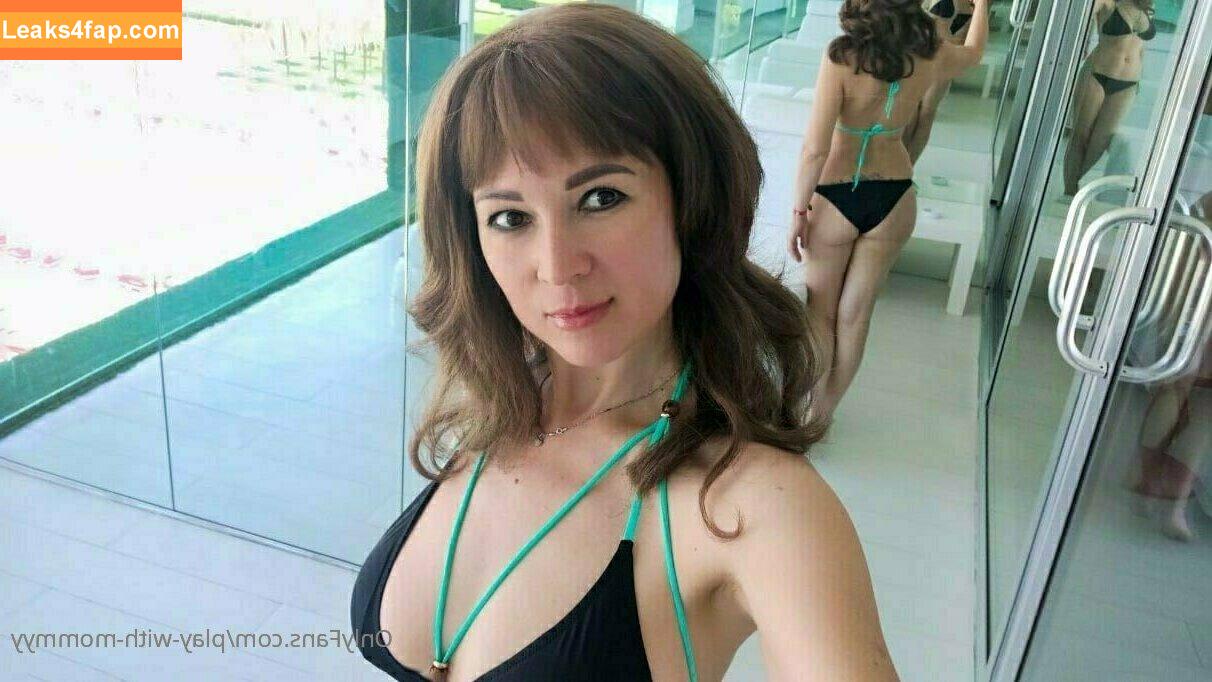 play-with-mommyy /  leaked photo photo #0024