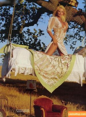 Playboy International photo #9161