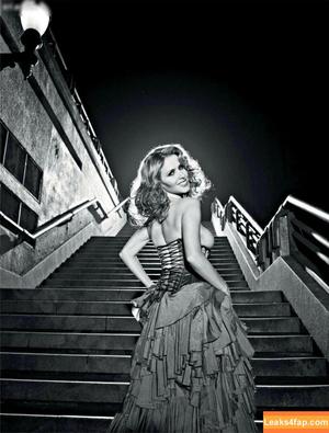Playboy International photo #3884