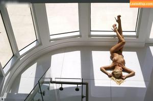 Playboy International photo #4260