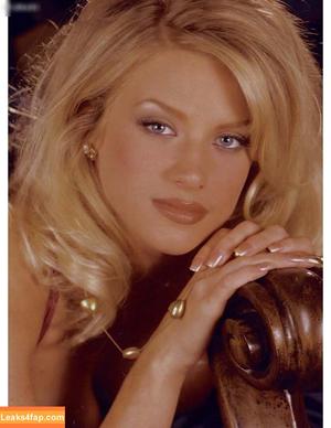 Playboy International photo #7292