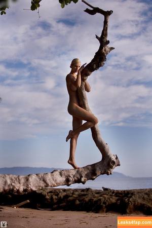 Playboy International photo #8851