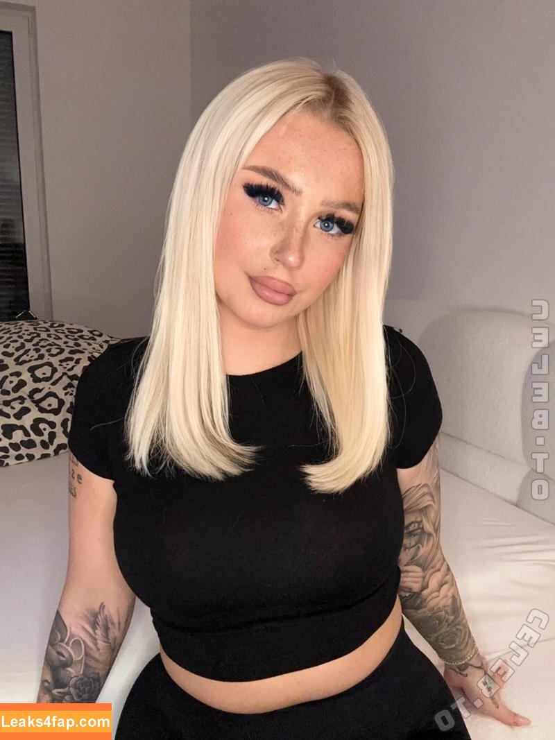 playisabel / DeutscheIsabel / chloerushofficial / deutsche_isabel / https: leaked photo photo #0017