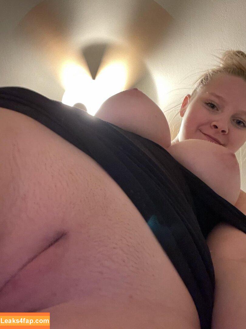 pluckypeaches / pluckypeach leaked photo photo #0784