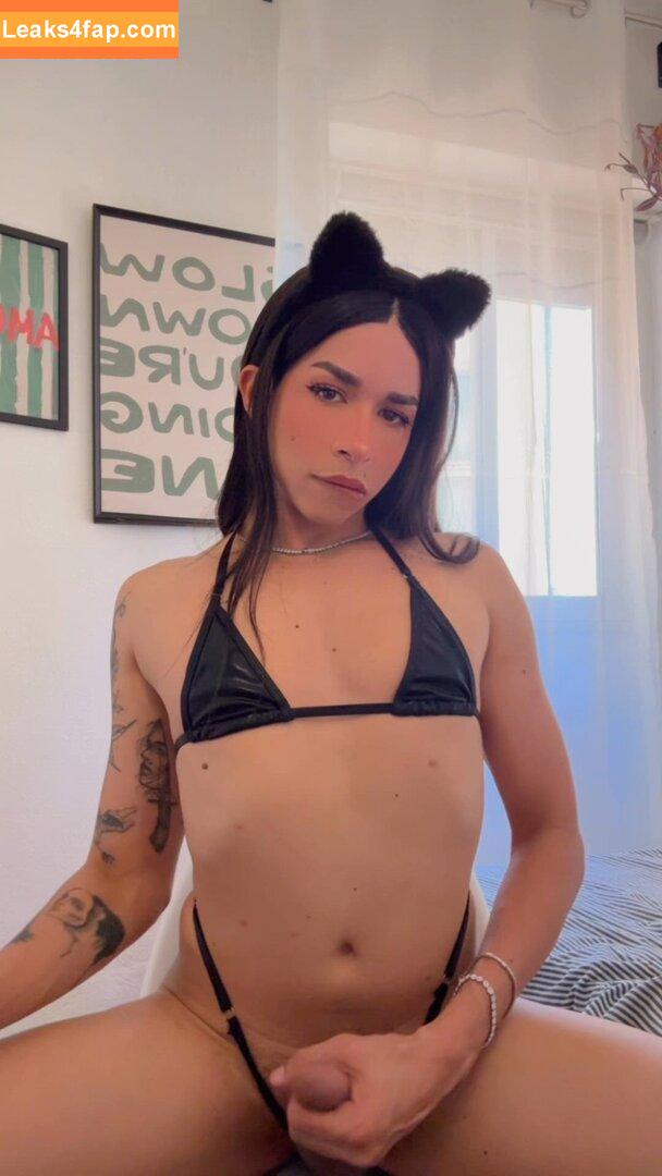 pmmeurcatpls /  leaked photo photo #0009