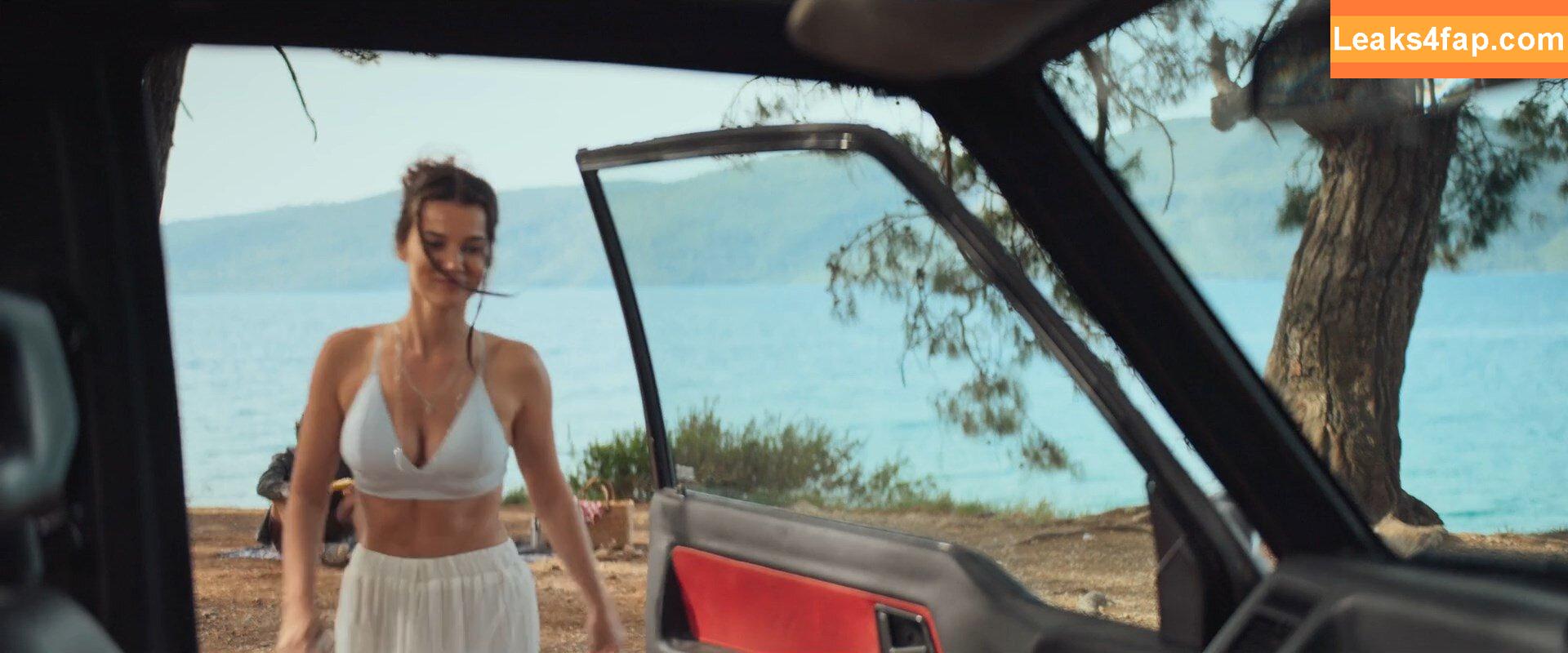 Pınar Deniz /  leaked photo photo #0009