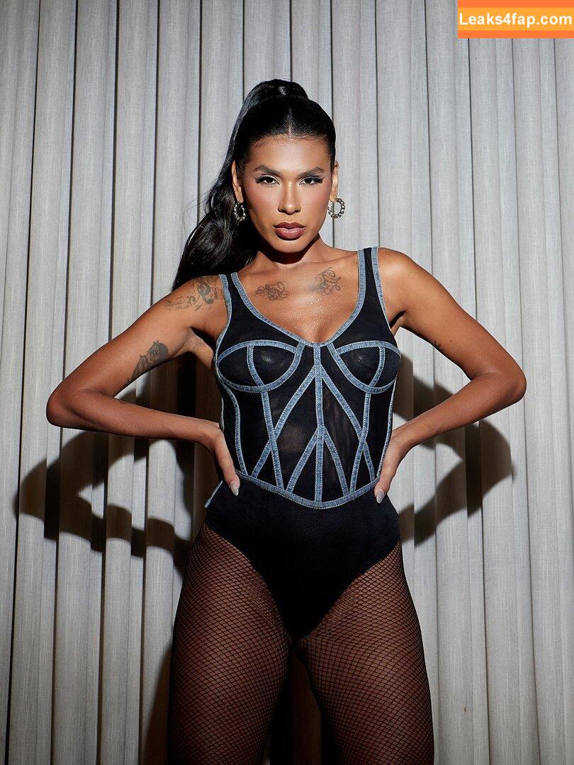 Pocah / pocahontasoficial leaked photo photo #0174