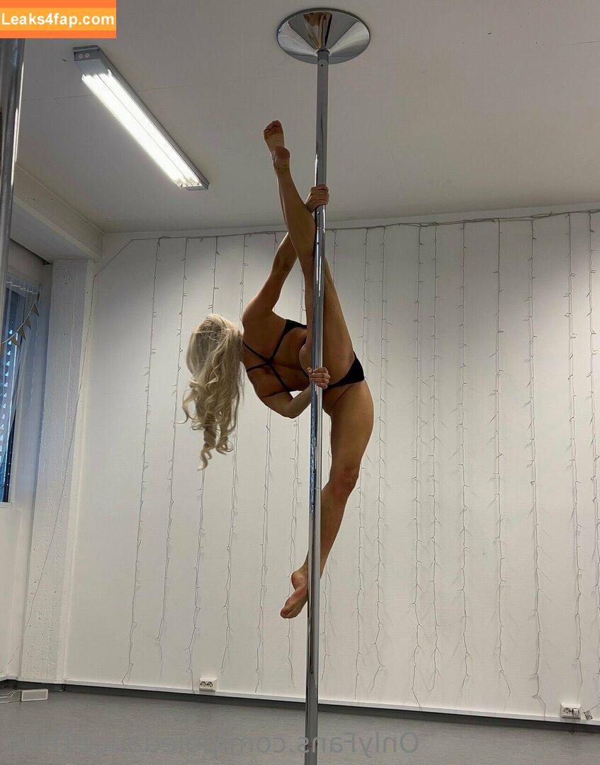 poledance1free / princesssparkles13 leaked photo photo #0004