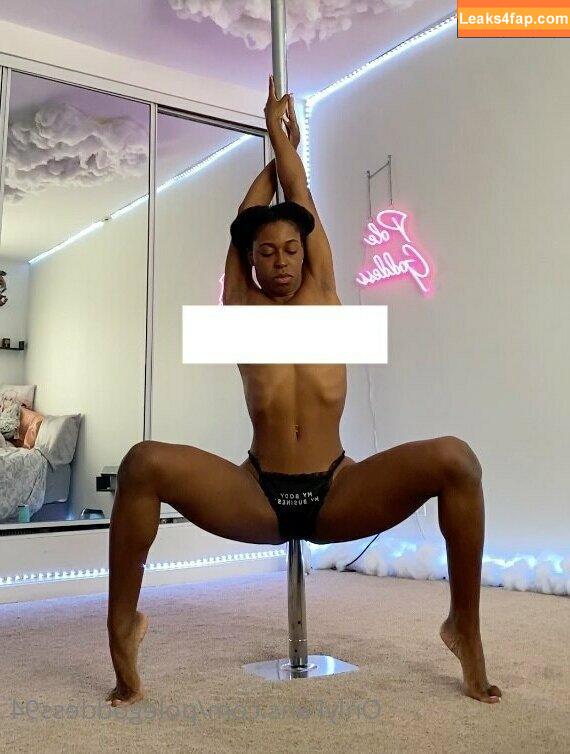 polegoddess94 /  leaked photo photo #0001