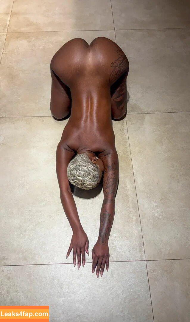 Poliana Ferreira / Barbiepretha / Poliferreira01 / i.ampoli leaked photo photo #0077