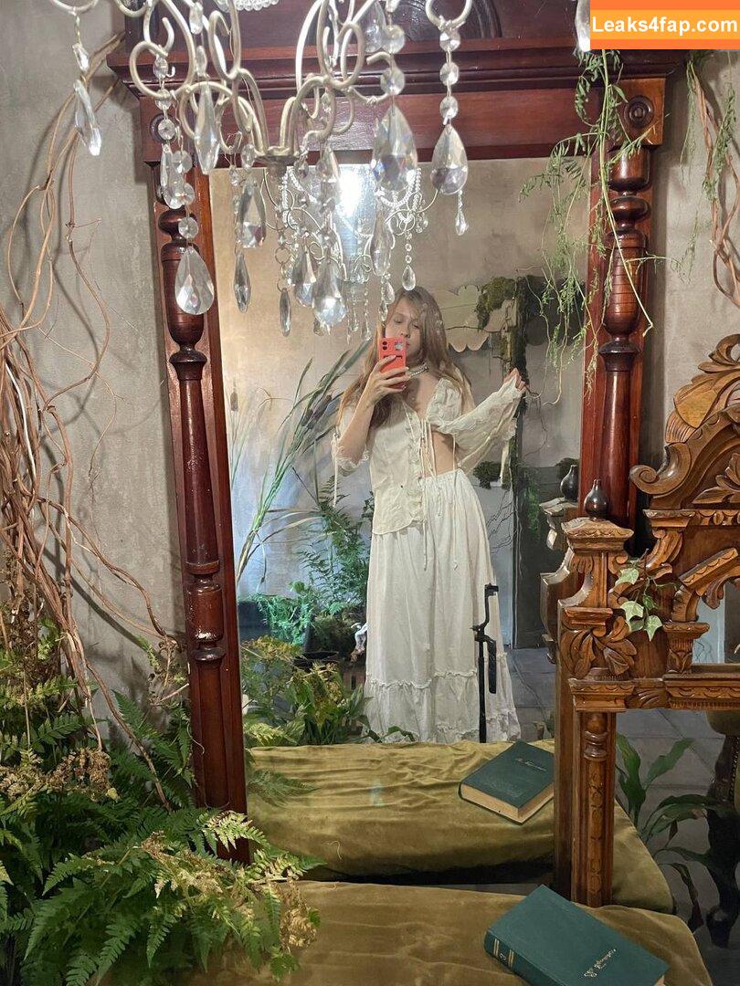 Polina Gentle Beast / gentlebeast_hi слитое фото фото #0009