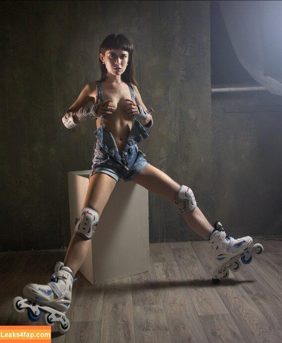 Polina Knyazeva / polushatolstusha leaked photo photo #0377