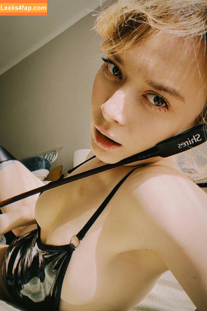 Polina Knyazeva / polushatolstusha leaked photo photo #0437