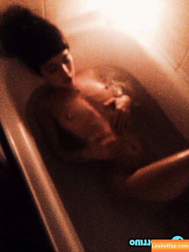 Polina Knyazeva / polushatolstusha leaked photo photo #0484