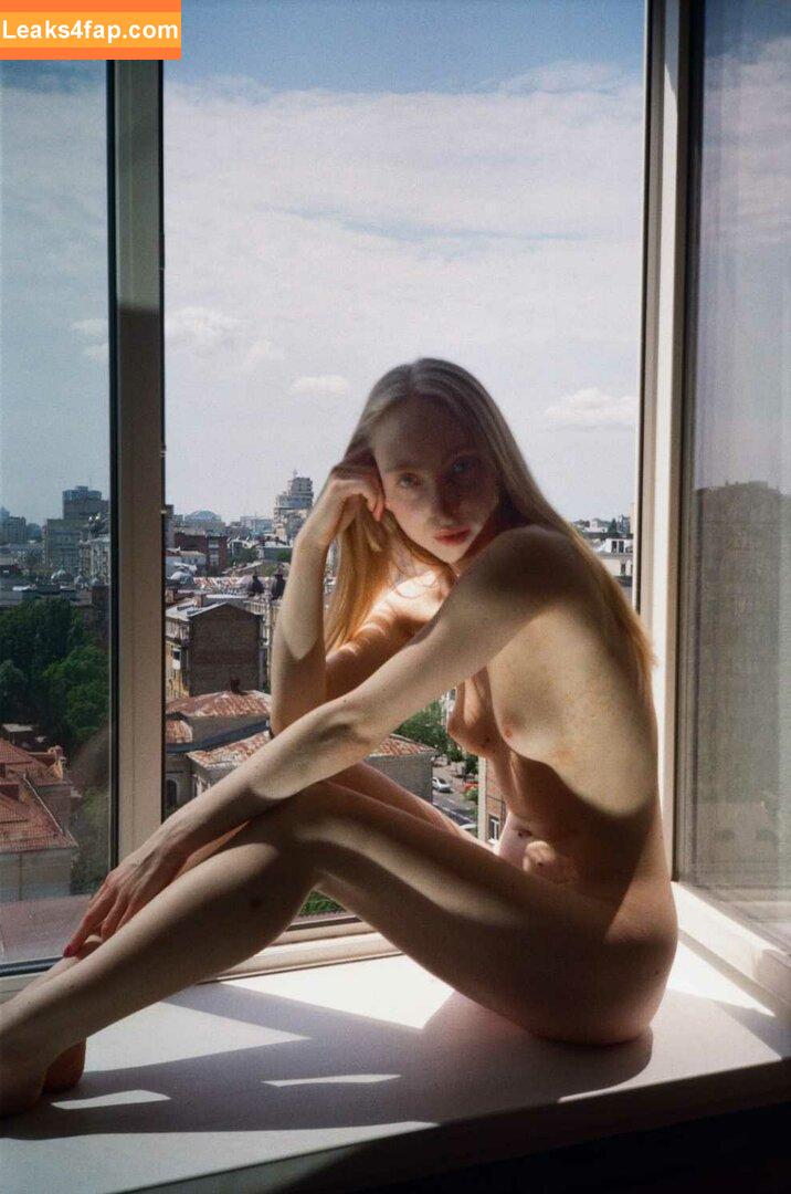 Polina Kobzeva / polina_200114 leaked photo photo #0010