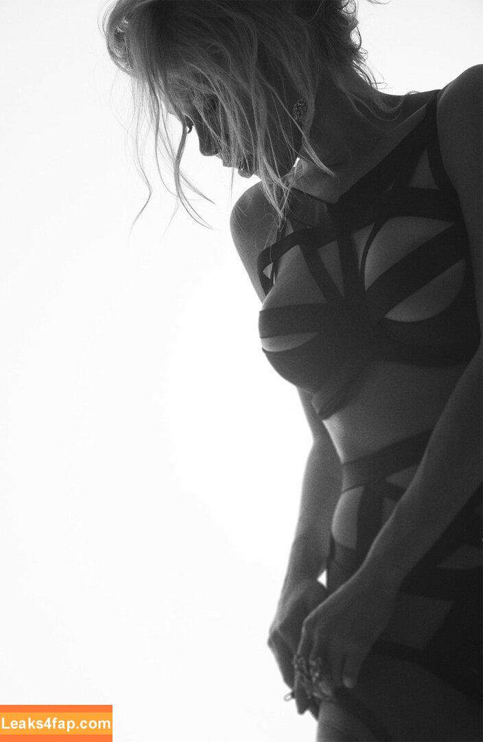 Polina Logunova / polinalogunova / Полина Логунова leaked photo photo #0021