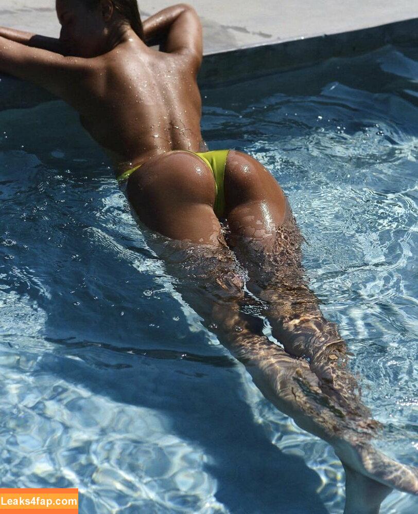 Polina Malinovskaya / polinamalinovskaya leaked photo photo #0465