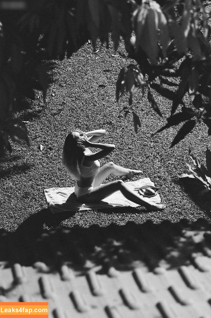 Polina Malinovskaya / polinamalinovskaya leaked photo photo #0964