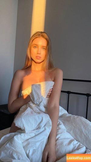 Polina Malinovskaya photo #0535