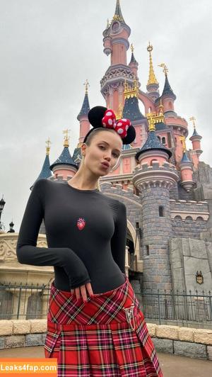 Polina Malinovskaya photo #0947