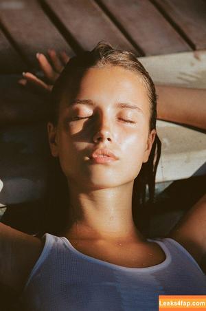 Polina Malinovskaya photo #0958