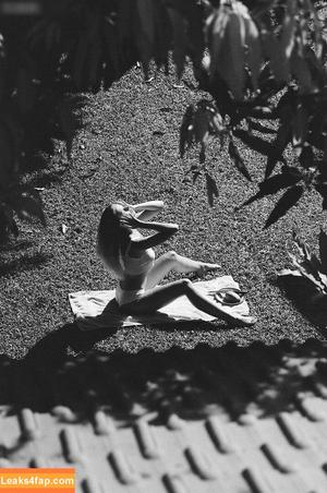 Polina Malinovskaya photo #0964