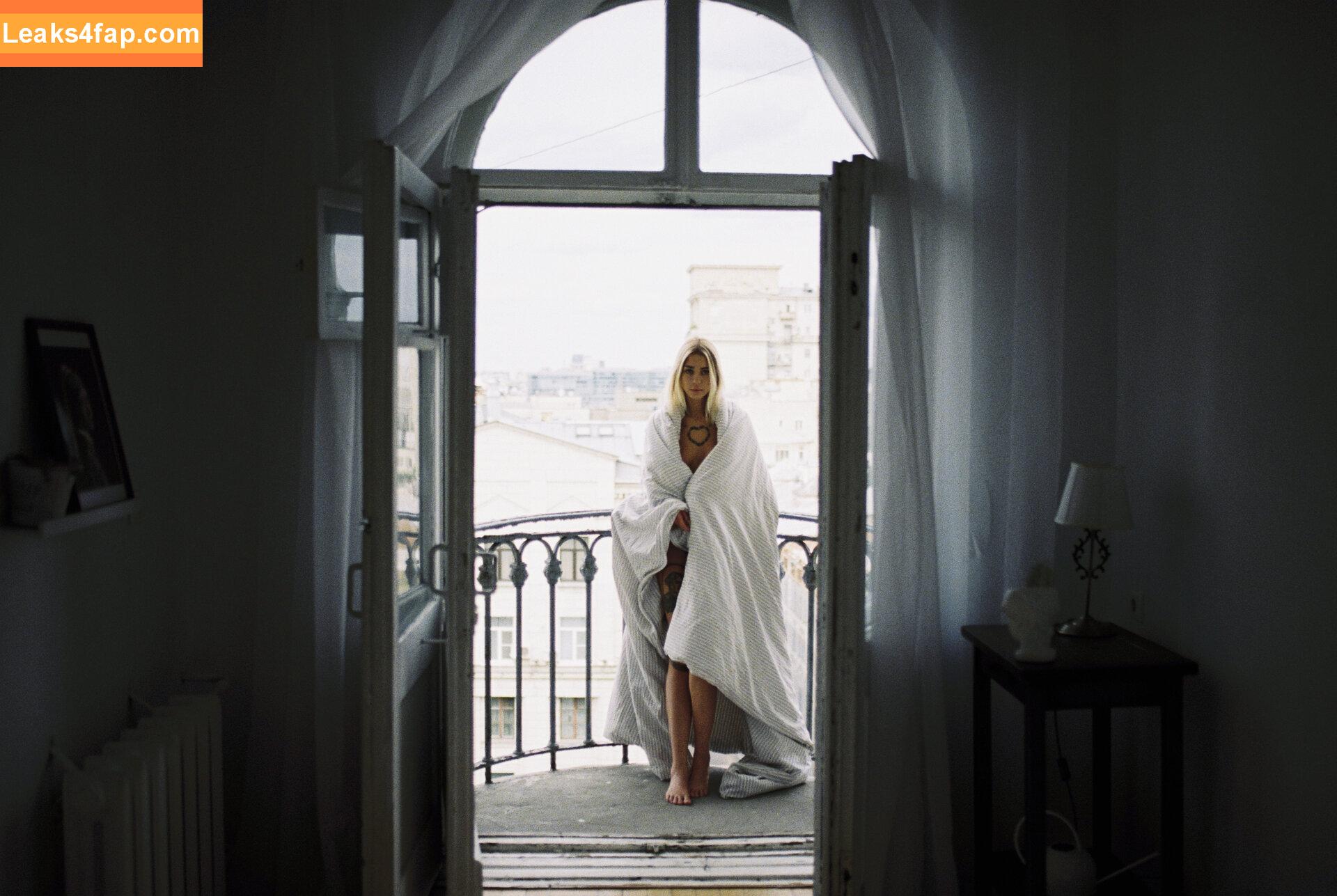 Polina Rahmanova / The.poli.ce Aka Poli.pops / the.poli.ce leaked photo photo #0011