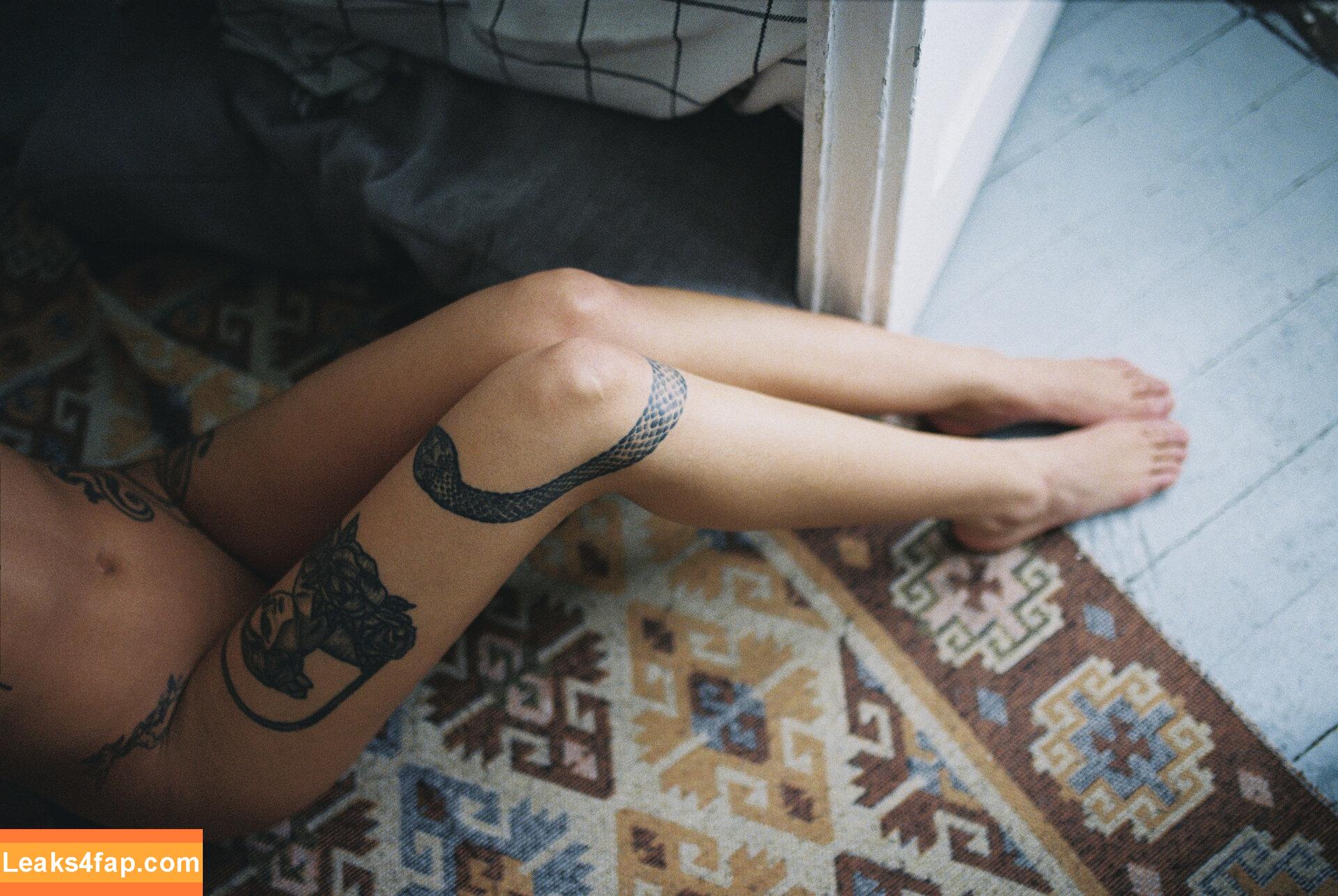Polina Rahmanova / The.poli.ce Aka Poli.pops / the.poli.ce leaked photo photo #0015