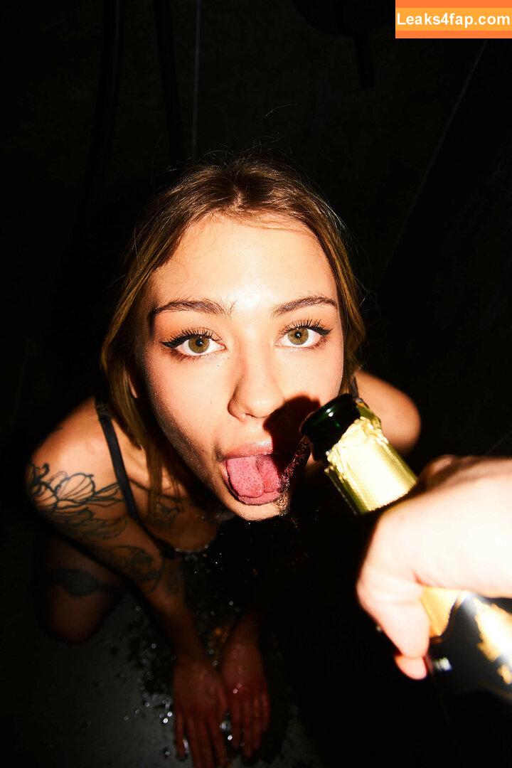 Polina Rahmanova / The.poli.ce Aka Poli.pops / the.poli.ce leaked photo photo #0018
