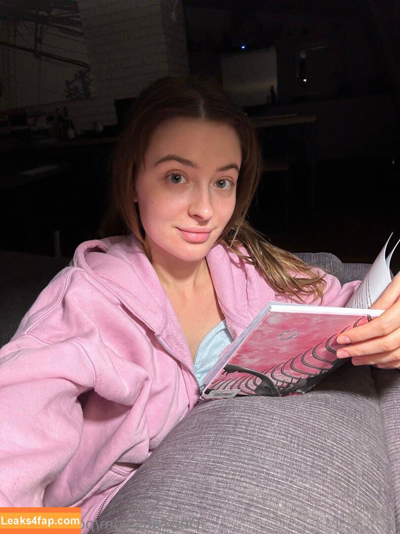 polly_private /  leaked photo photo #0045