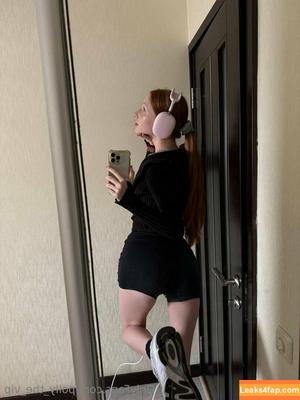 polly_the_vip photo #0018