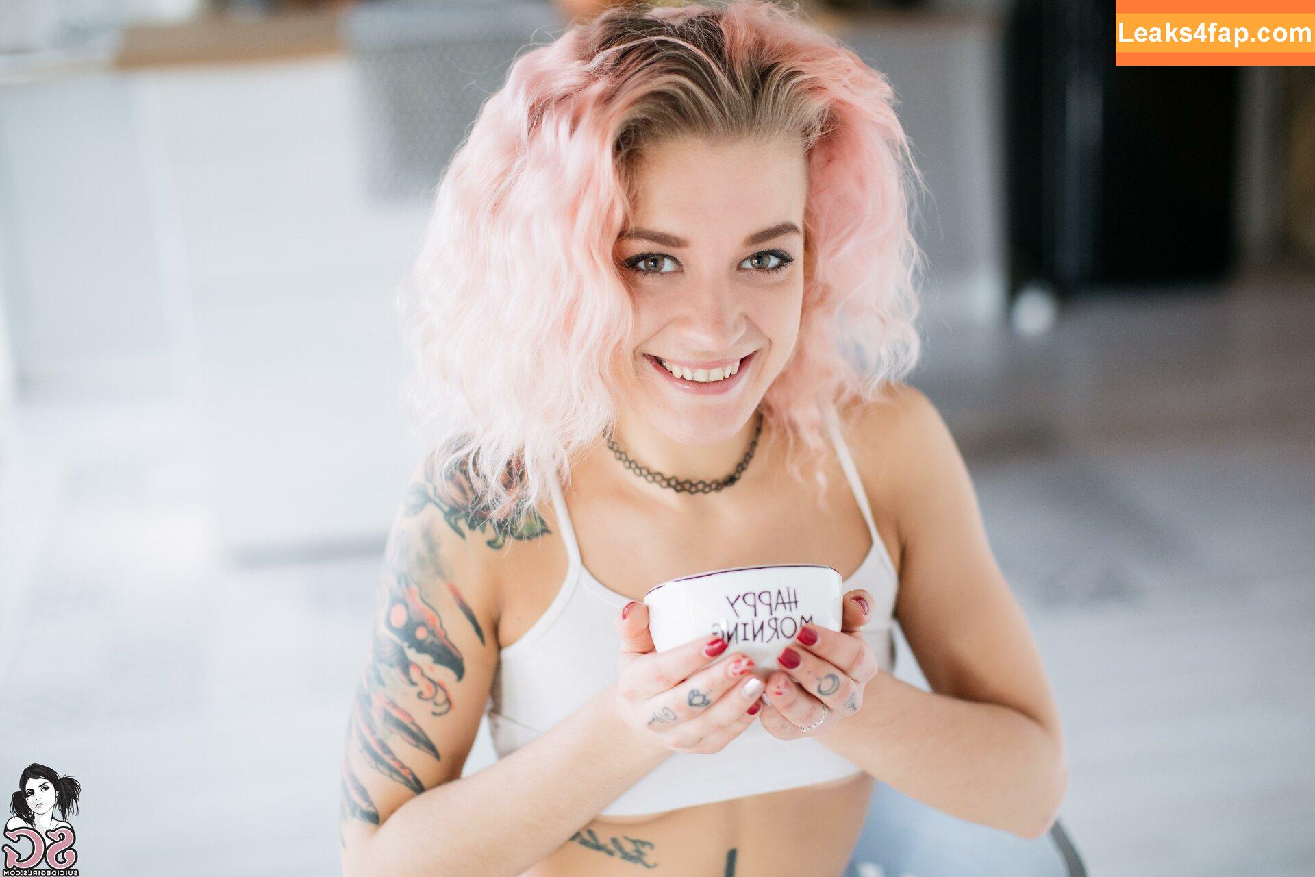 pollypolly / pixie_polly / polly.lolly leaked photo photo #0117