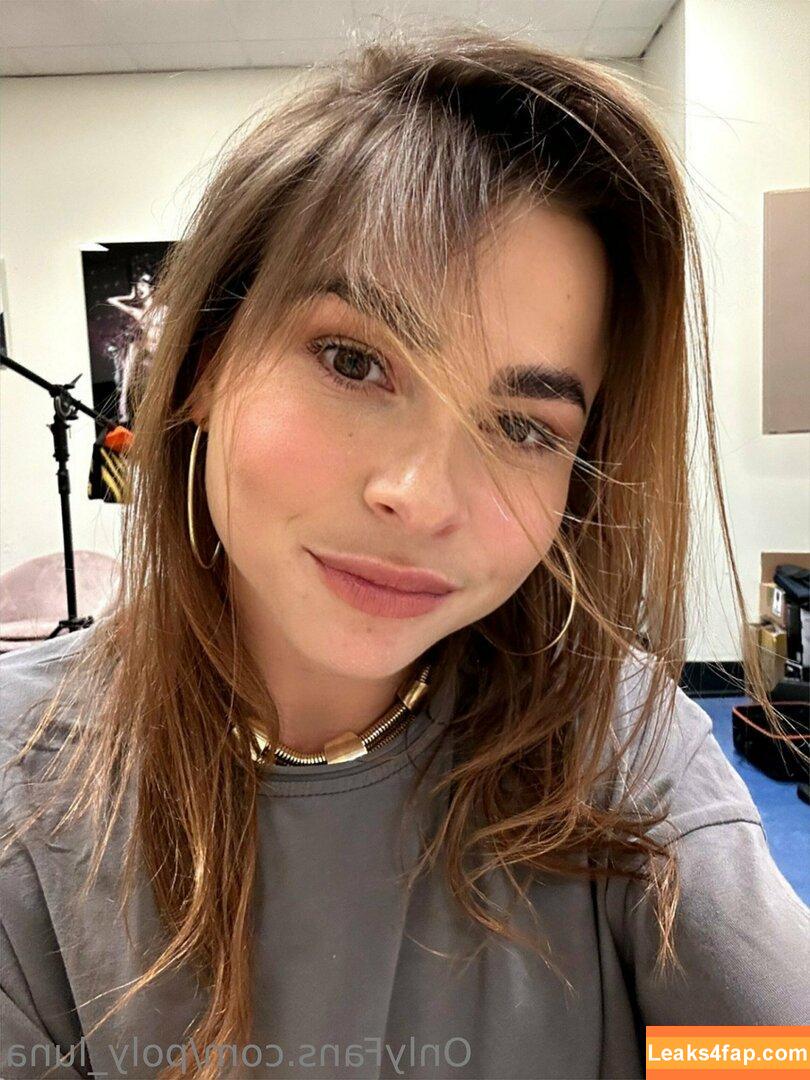 poly_luna /  leaked photo photo #0001