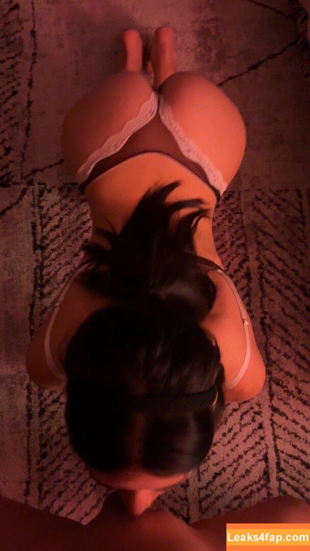 pomi_pomi /  leaked photo photo #0006