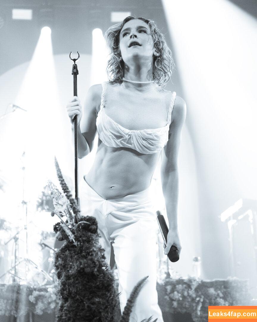 Pommelien Thijs / pommelienthijs / pommelinetilliere слитое фото фото #0017