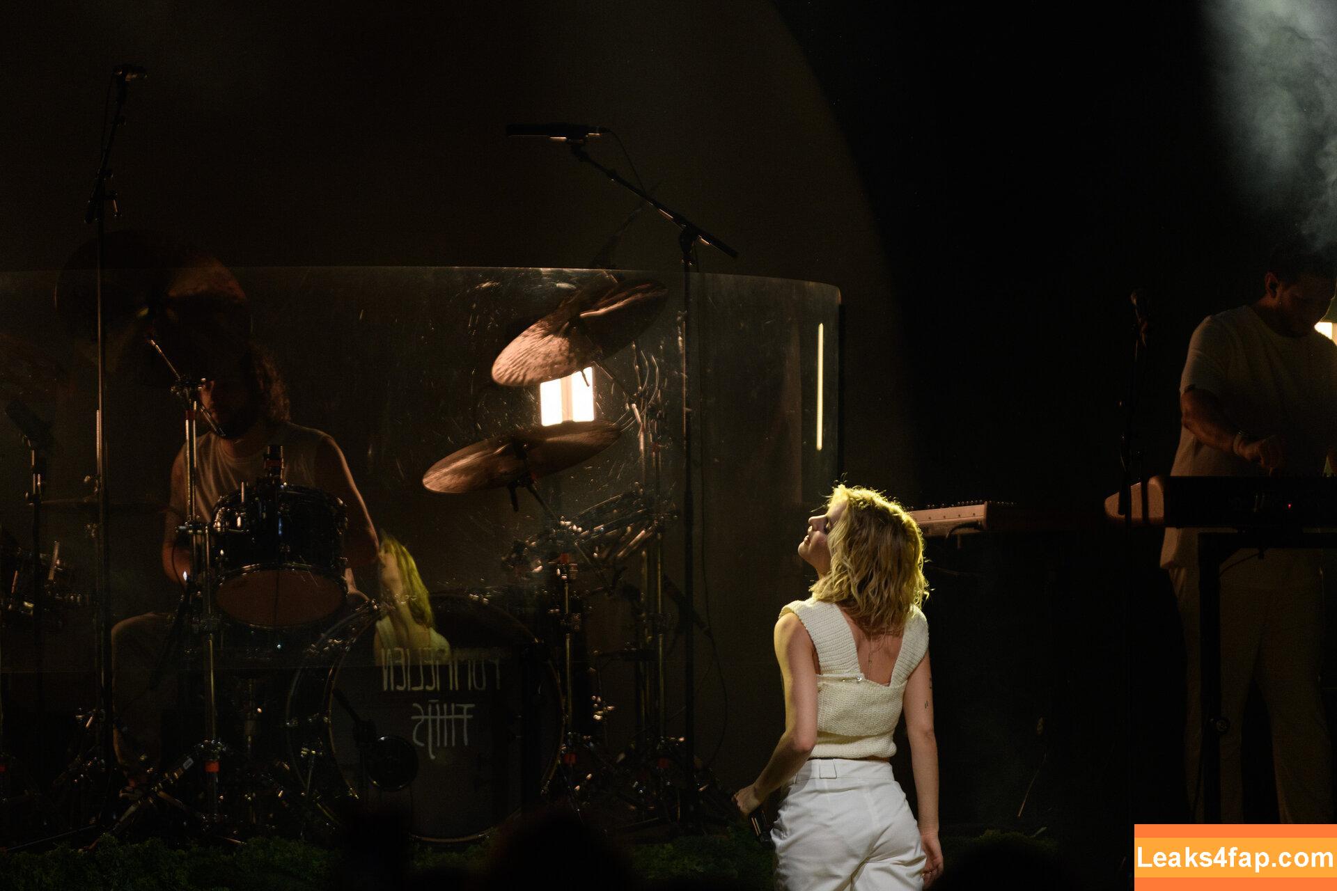 Pommelien Thijs / pommelienthijs / pommelinetilliere слитое фото фото #0037