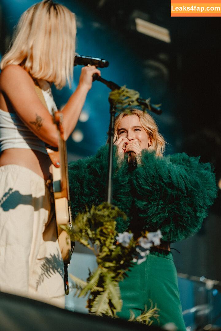 Pommelien Thijs / pommelienthijs / pommelinetilliere слитое фото фото #0050