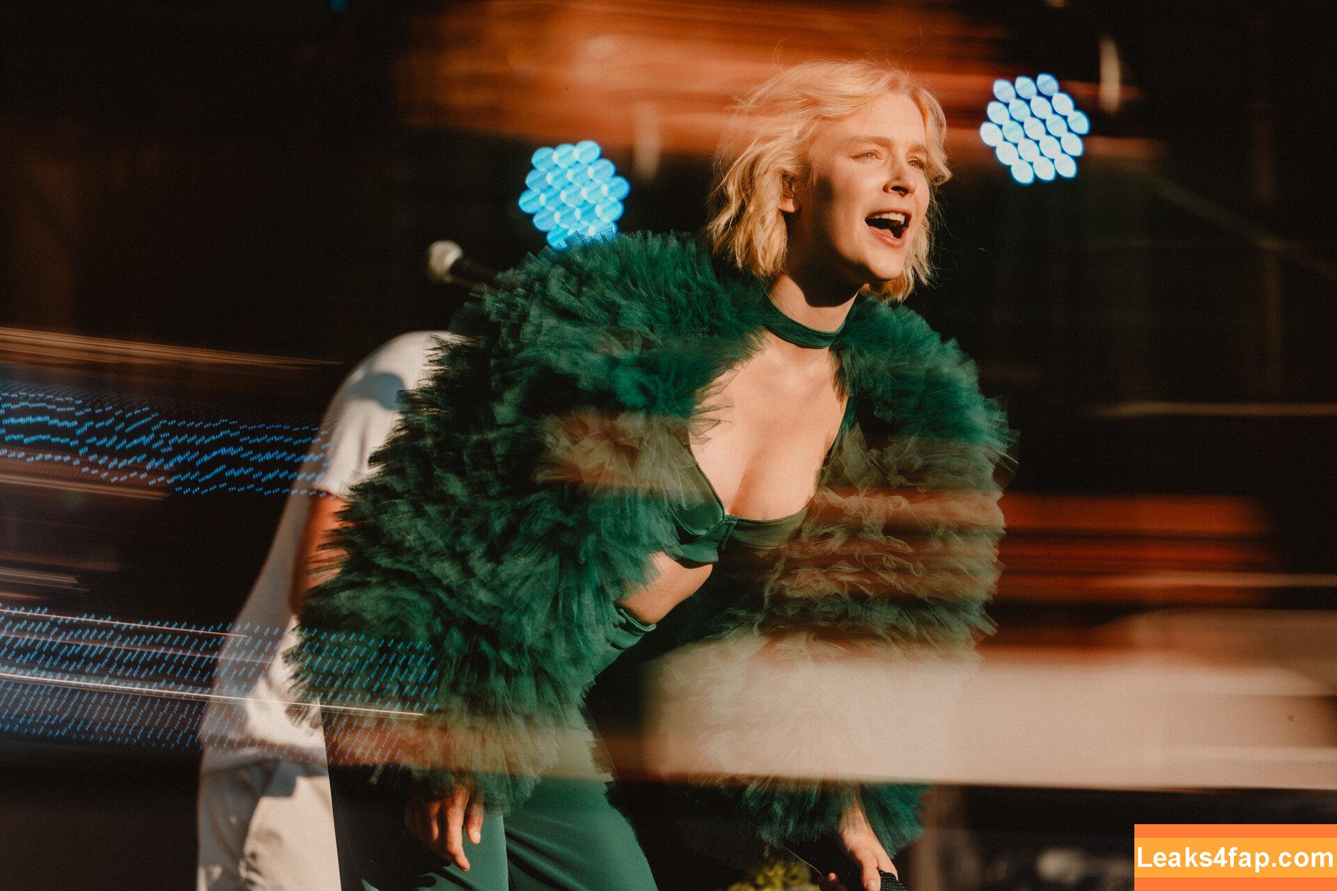 Pommelien Thijs / pommelienthijs / pommelinetilliere слитое фото фото #0067