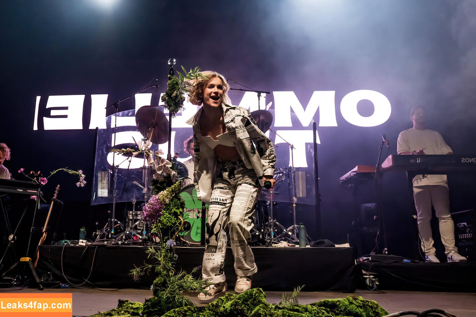 Pommelien Thijs / pommelienthijs / pommelinetilliere слитое фото фото #0069