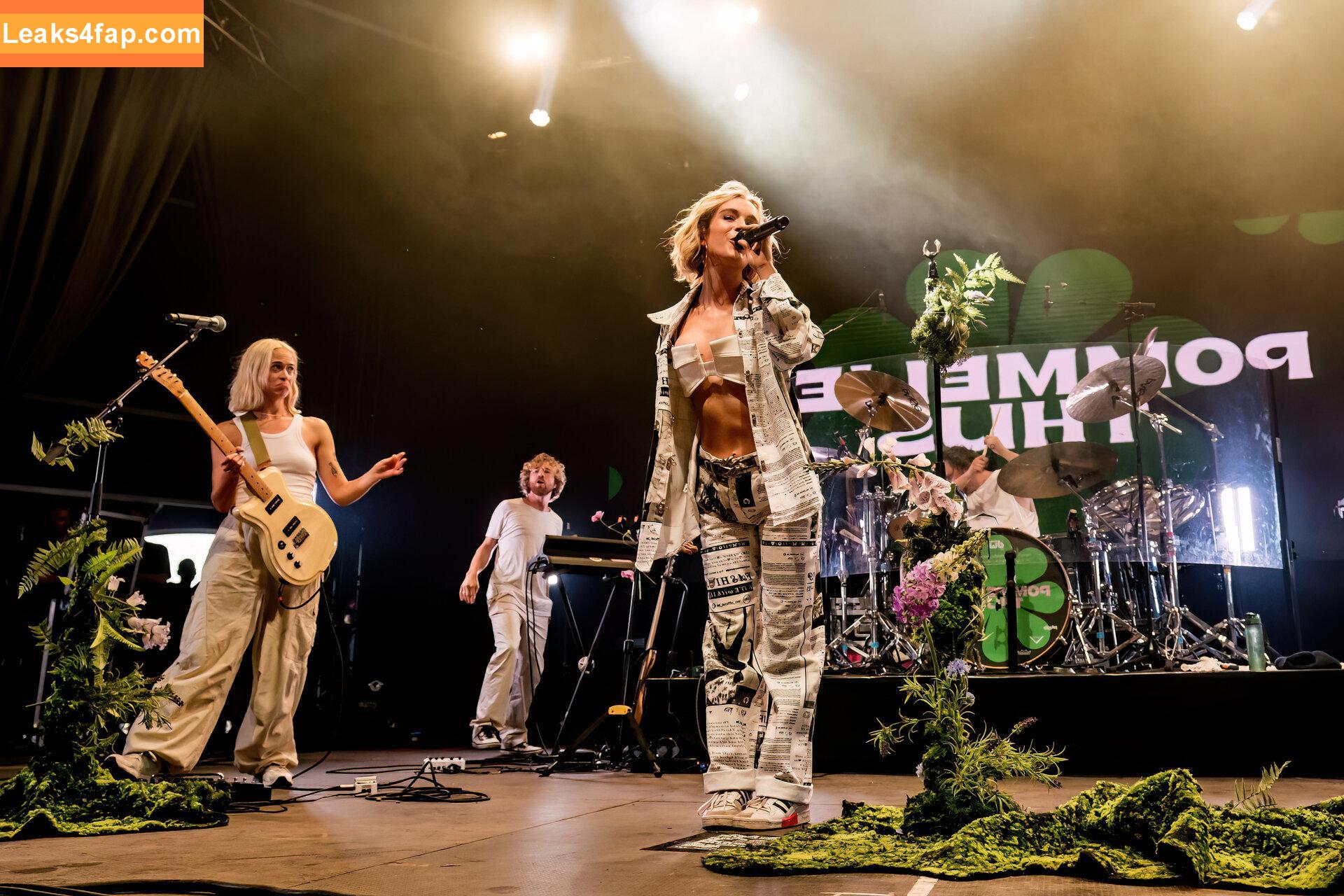 Pommelien Thijs / pommelienthijs / pommelinetilliere слитое фото фото #0070