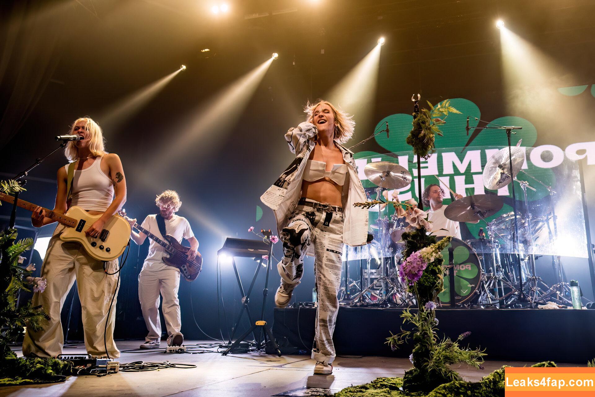 Pommelien Thijs / pommelienthijs / pommelinetilliere слитое фото фото #0073