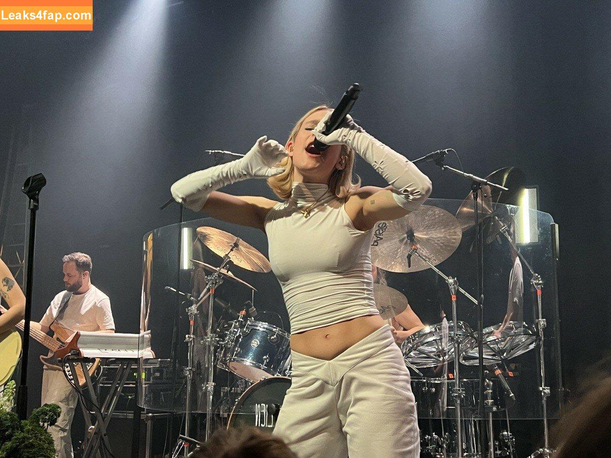 Pommelien Thijs / pommelienthijs / pommelinetilliere слитое фото фото #0097