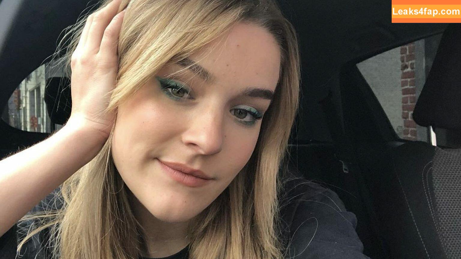 Pommelien Thijs / pommelienthijs / pommelinetilliere слитое фото фото #0119