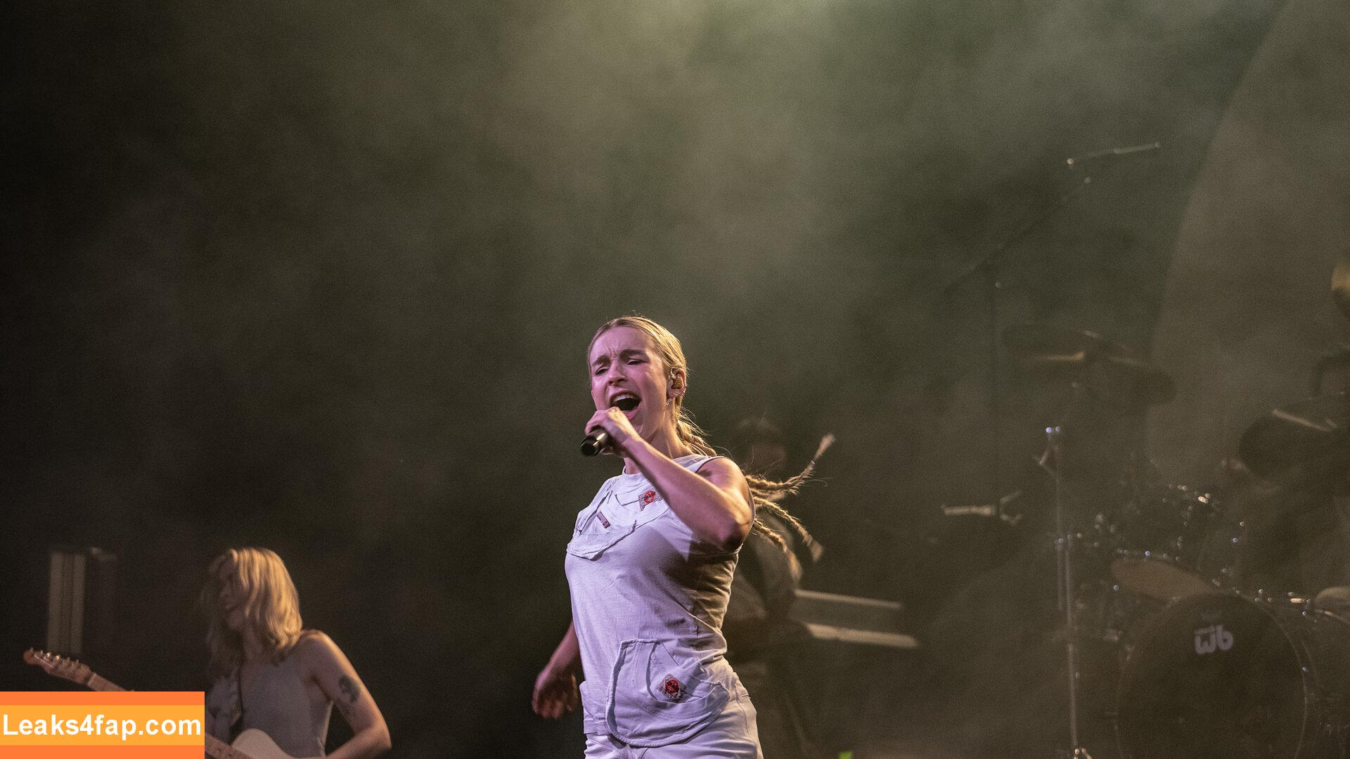 Pommelien Thijs / pommelienthijs / pommelinetilliere слитое фото фото #0137