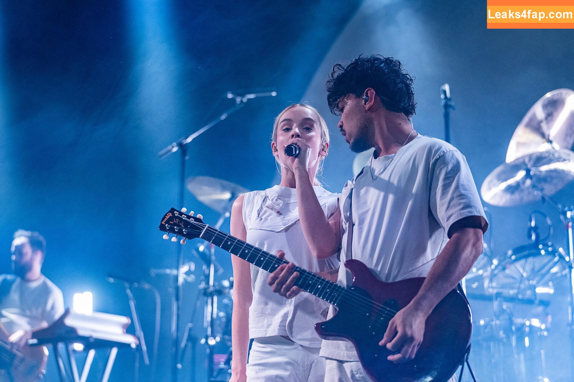 Pommelien Thijs / pommelienthijs / pommelinetilliere слитое фото фото #0141