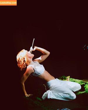 Pommelien Thijs фото #0020