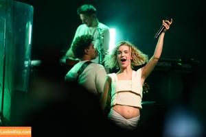 Pommelien Thijs фото #0029